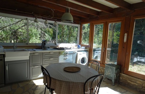 Pernes-les-Fontaines Ski Chalet | Small Provencal mazet with private pool. Ideal for nature lovers.