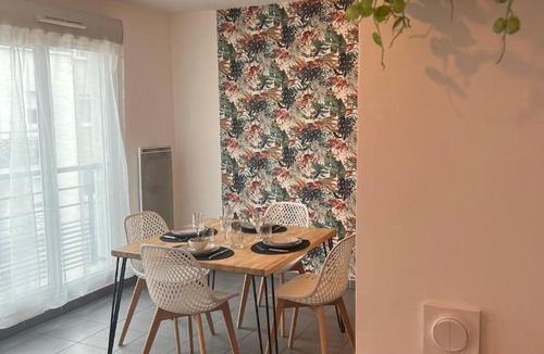 Grand Clement Apartment | Snug & Cosy proche gare PartDieu, accès facile aéroport et Eurexpo