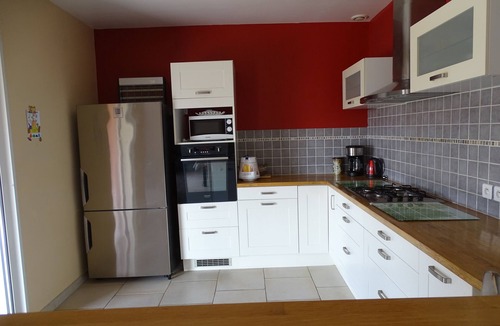 Lagorce House | Soleil single-storey villa with 8/4 saltwater swimming pool, secure, fenced garden