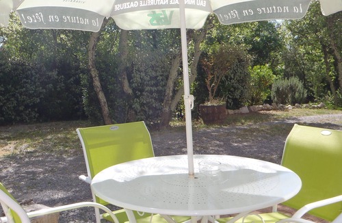 Labeaume Apartment | South Apartment Pool + 07 Labeaume Near Vallon Pont D'arc