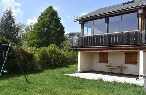 Font-Romeu-Odeillo-Via Ski Chalet | South-facing chalet in Font-Romeu, 3 bedrooms, with garden