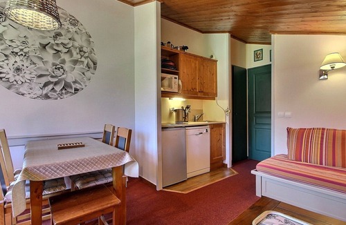 Plagne Soleil Apartment | South-facing apartment at slopes, 5 people, balcony