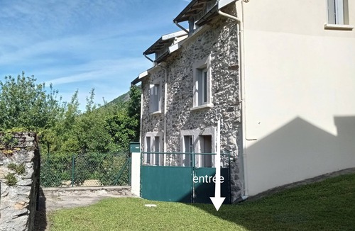 Caussou House | South-facing family home with terrace and adjoining garden