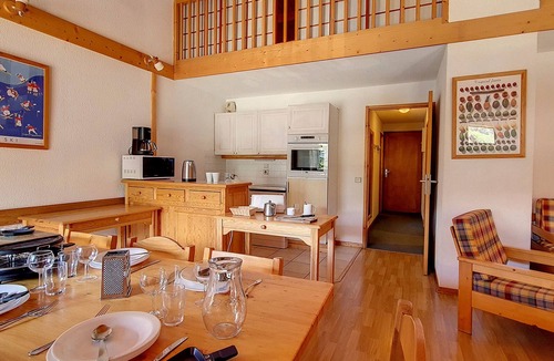 Saint-Martin-de-Belleville Apartment | Spacious Duplex 8 pers · Ski-in/Ski-out · Balcony