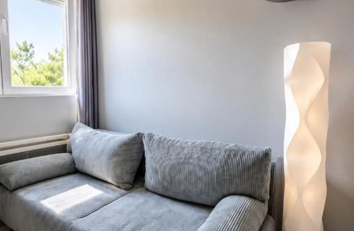 Bruniquel Apartment | Spacieux appartement climatisé deux chambres