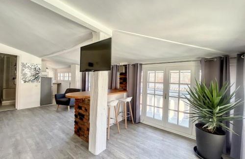 La Gare Apartment | Spacieux appartement climatisé au centre ville de Perpignan
