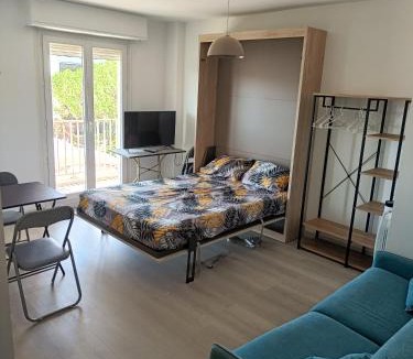 Saint-Cyprien Plage Apartment | Spacieux studio au port et aux plages de St-Cyprien