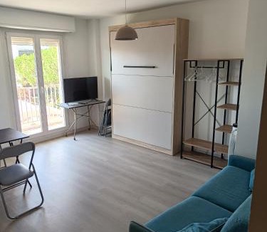 Saint-Cyprien Plage Apartment | Spacieux studio au port et aux plages de St-Cyprien