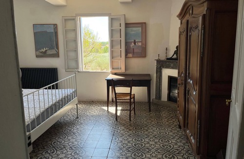 Saint-Quentin-la-Poterie House | Spacious authentic farmhouse with swimming pool on large plot