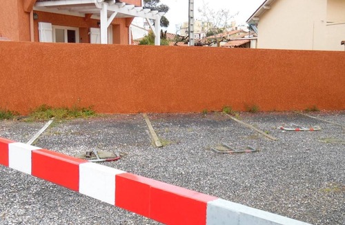Mediterranee Apartment | Spacious 1BR apartment for 4 with parking near beach in Canet-Plage