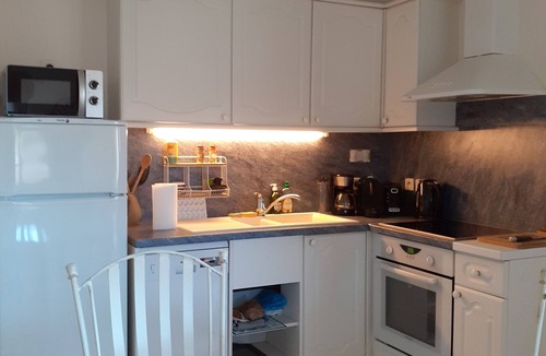 Meschers-sur-Gironde Apartment | Spacious 2-room apartment with terrace 250 m from the beach