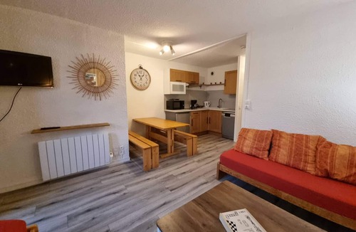 Valmorel Apartment | Spacious 2 rooms, ski-in/ski-out, 6 people, Crève Coeur, Valmorel