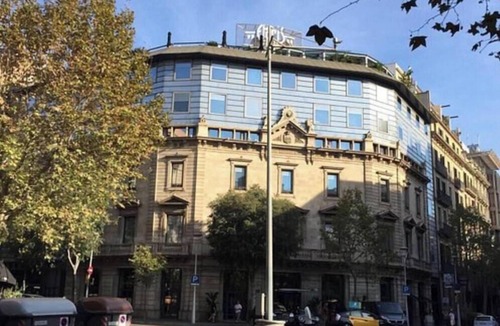 Eixample Apartment | Spacious 4-Bedroom Apartment in Eixample – Perfect for Families & Longer Stays