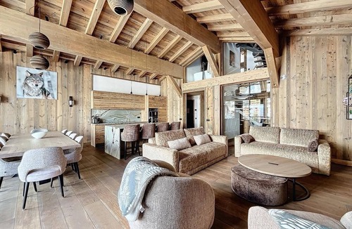 Le Cret Apartment | Spacious 4-bedroom apartment with WIFI in Val-d'Isère