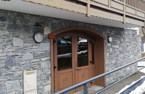 Bourg-Saint-Maurice Apartment | Spacious 4-Room Apt, Balcony, Fireplace, Parking in Bourg-Saint-Maurice