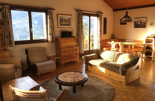 Villarodin-Bourget Ski Chalet | Spacious, 6-person chalet with stunning views in La Norma, French Alps