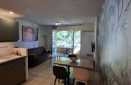 Les Hauts de Canet Apartment | Spacious Air-Conditioned Duplex WiFi et Private Parking – 6SIERRA223