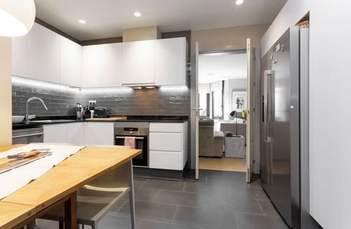 Sant Gervasi Apartment | SPACIOUS AND CLASSY APARTMENT IN SARRIA-SANT GERVASIO