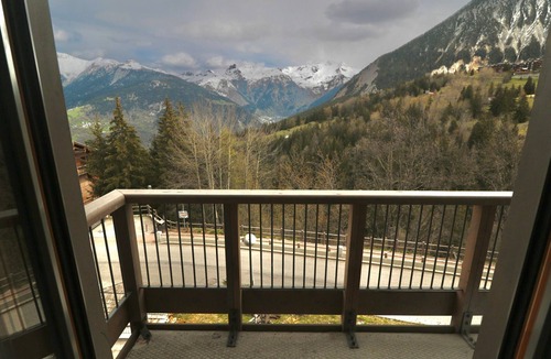 Courchevel Apartment | Spacious apartment for 10 with wifi and parking in Courchevel