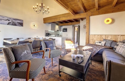 Les Menuires Apartment | Spacious apartment near slopes with sauna and hammam, 10 guests