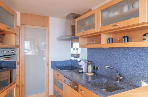 Cognet Apartment | Spacious apartment in Huez with parking for 6 people