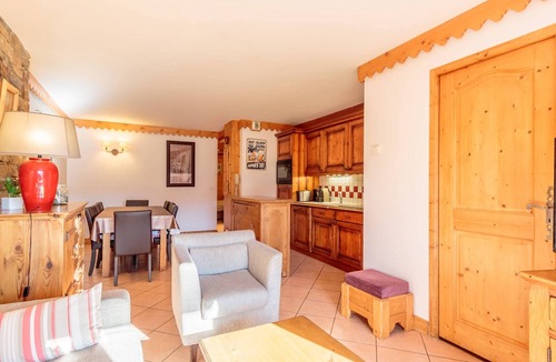 Aime Apartment | Spacious apartment with ski-in access and wellness area
