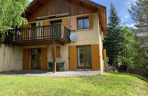 Pra Loup Ski Chalet | Spacious chalet 4/5 rooms, terrace, garden, 8/10 pax, Pra Loup