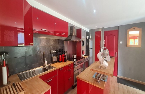 Mont-de-Lans Ski Chalet | Spacious Chalet Near Ski Slopes