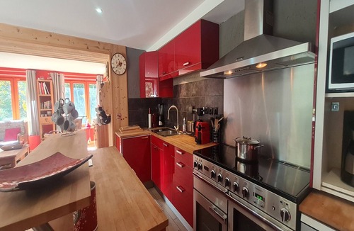 Mont-de-Lans Ski Chalet | Spacious Chalet Near Ski Slopes