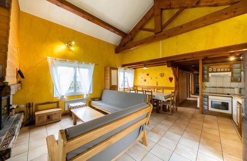 Le Soulie House | Spacious Forest Retreat with Pool in the Heart of Nature