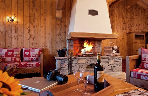 La Rosiere Apartment | Spacious Ski Chalet w/Pool