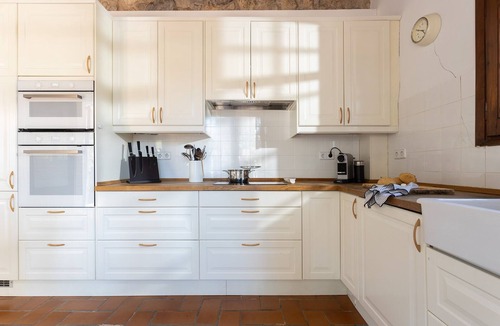 Castellvi de Rosanes House | Spacious Luxury Villa with Heated Pool, A/C, Near Barcelona, Vineyards & Golf