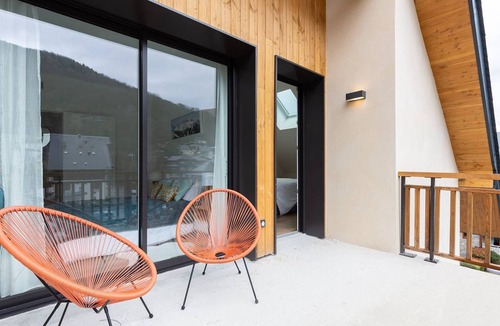 Saint-Lary-Soulan Apartment | Spacious Modern Apartment, Near Slopes, 8 Guests, Parking Included