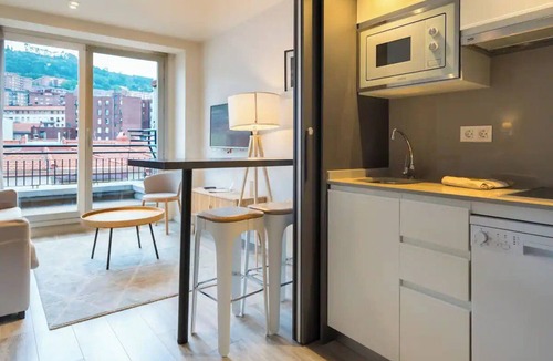 Castanos Hotel | Spacious Modern Suite w/Balcony + Natural Light in Bilbao Center