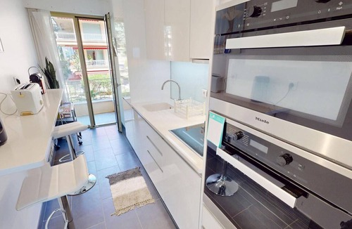 Menton Apartment | Spacious renovated 2P sea-facing with terrace and garage