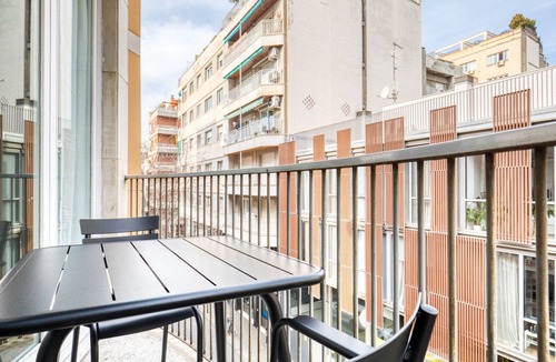 Sant Gervasi Apartment | Spacious Sant Gervasi-Galvany del Poblenou 2BR w/Balcony, by Blueground