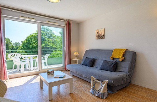 Plescop Apartment | Spacious Stay for Two Near Vannes
