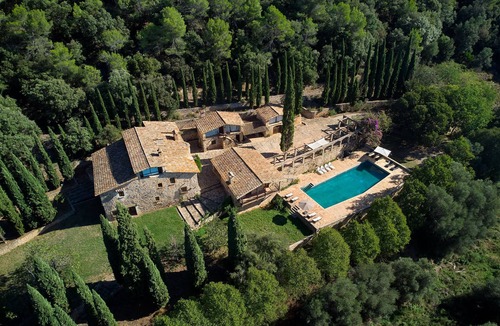 Canet d'Adri House | Spectacular 17th century Catalan farmhouse surrounded by woods and fields.