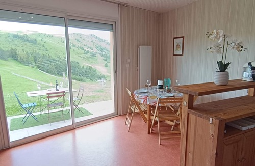 Camurac Apartment | Splendid views from the top of the unspoilt mountains