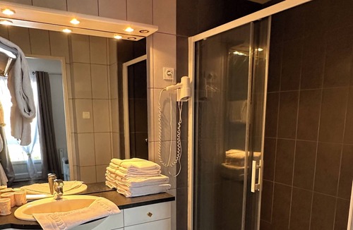 Aurillac Hotel | Square Hotel