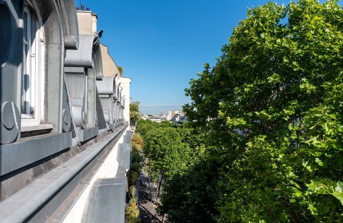 Saint-Germain-des-Pres Apartment | ST GERMAIN, BALCONY, VIEW, 2 BATHS, 30–60 days ahead? Private offer. BEV-VBs