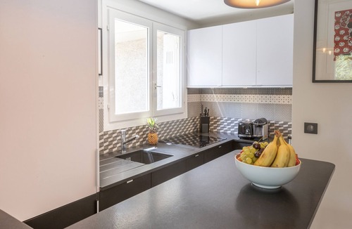Saint-Thomas-d'Aquin Apartment | St Germain Garden Apartment-an exclusive luxury rental