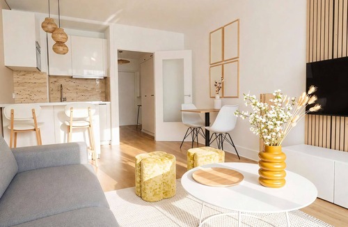 Ternes Apartment | St Honore, Champs Elysees AC by Melvane