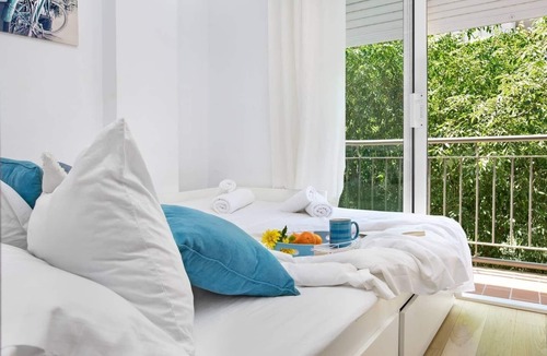 La Sagrada Familia Apartment | Stay U-nique Apartment Provença