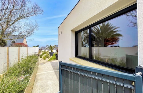 Saint-Pabu House | Studio à 500m des Plages Avec Jardin et Accès Piscine Intérieure