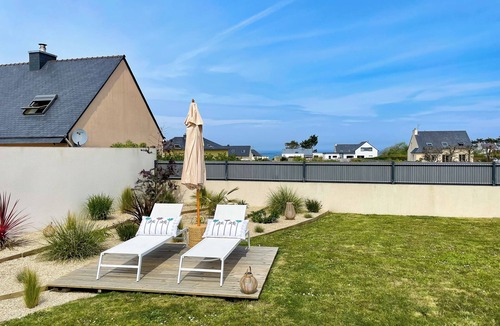 Saint-Pabu House | Studio à 500m des Plages Avec Jardin et Accès Piscine Intérieure