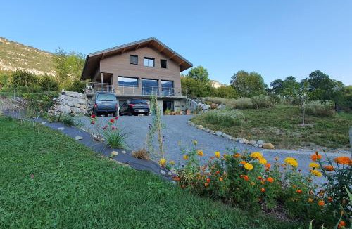 Chaparon Apartment | Studio à la campagne au bout du lac d'Annecy