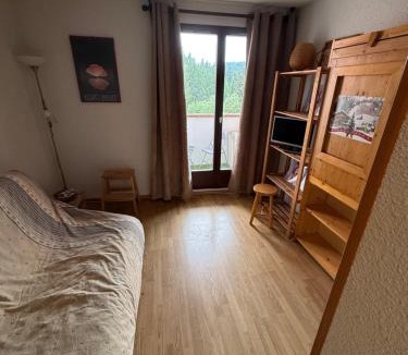 Hirmentaz Apartment | Studio à la montagne meublé et entièrement équipé