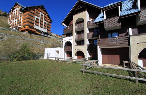 Venosc Apartment | Studio 4/6pers, Terrasse, Jardinet, vue Imprenable sur la Muselle.50m des Pistes