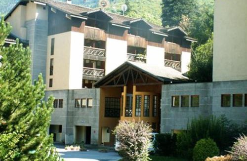 Brides-les-Bains Apartment | Studio 4 pers avec balcon, parking et wifi - Proche thermes et centre de Brides-les-Bains - FR-1-512-171